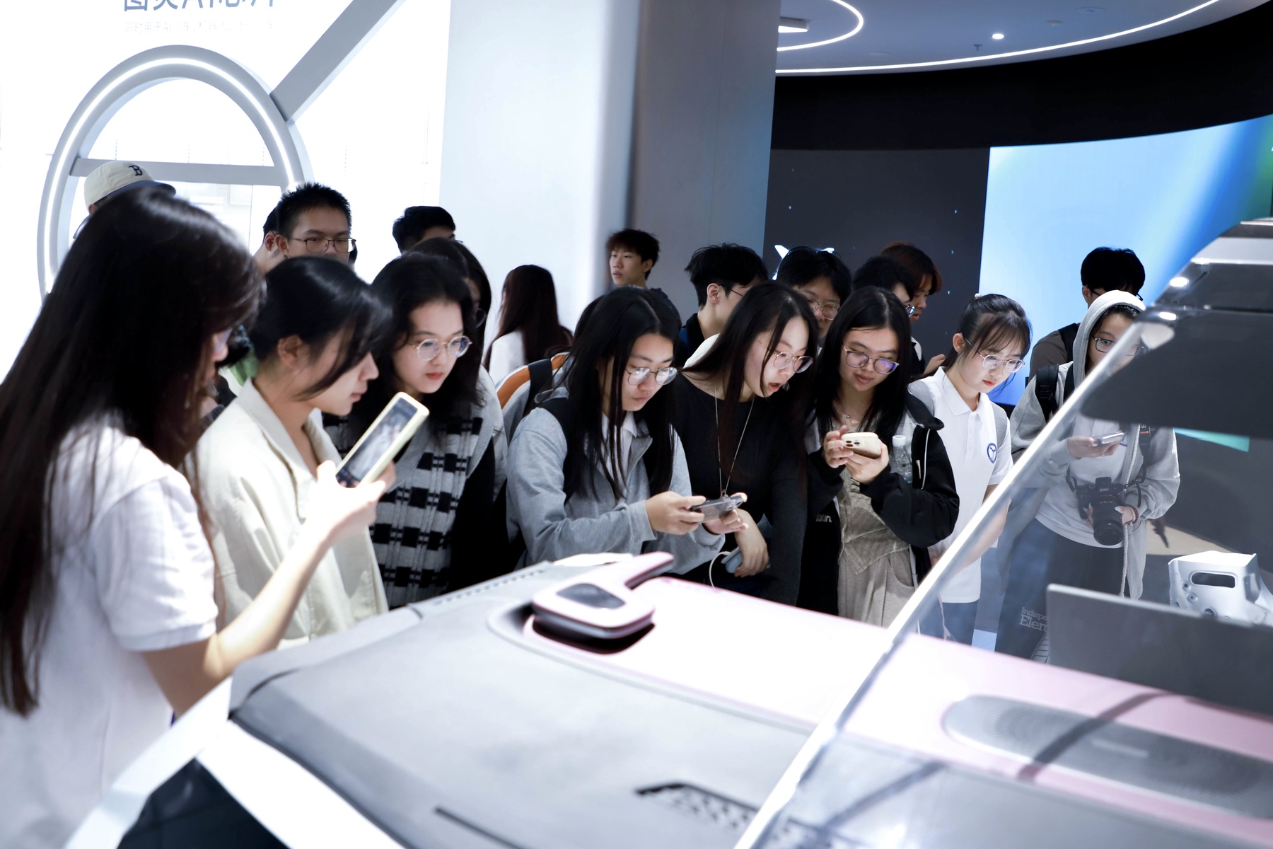 技術創新的窗口 華南師大科技社團系列學習交流活動推動智慧轉化